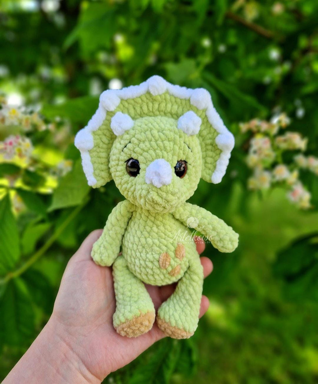 Dinosaur Crochet Pattern /English Language Pattern