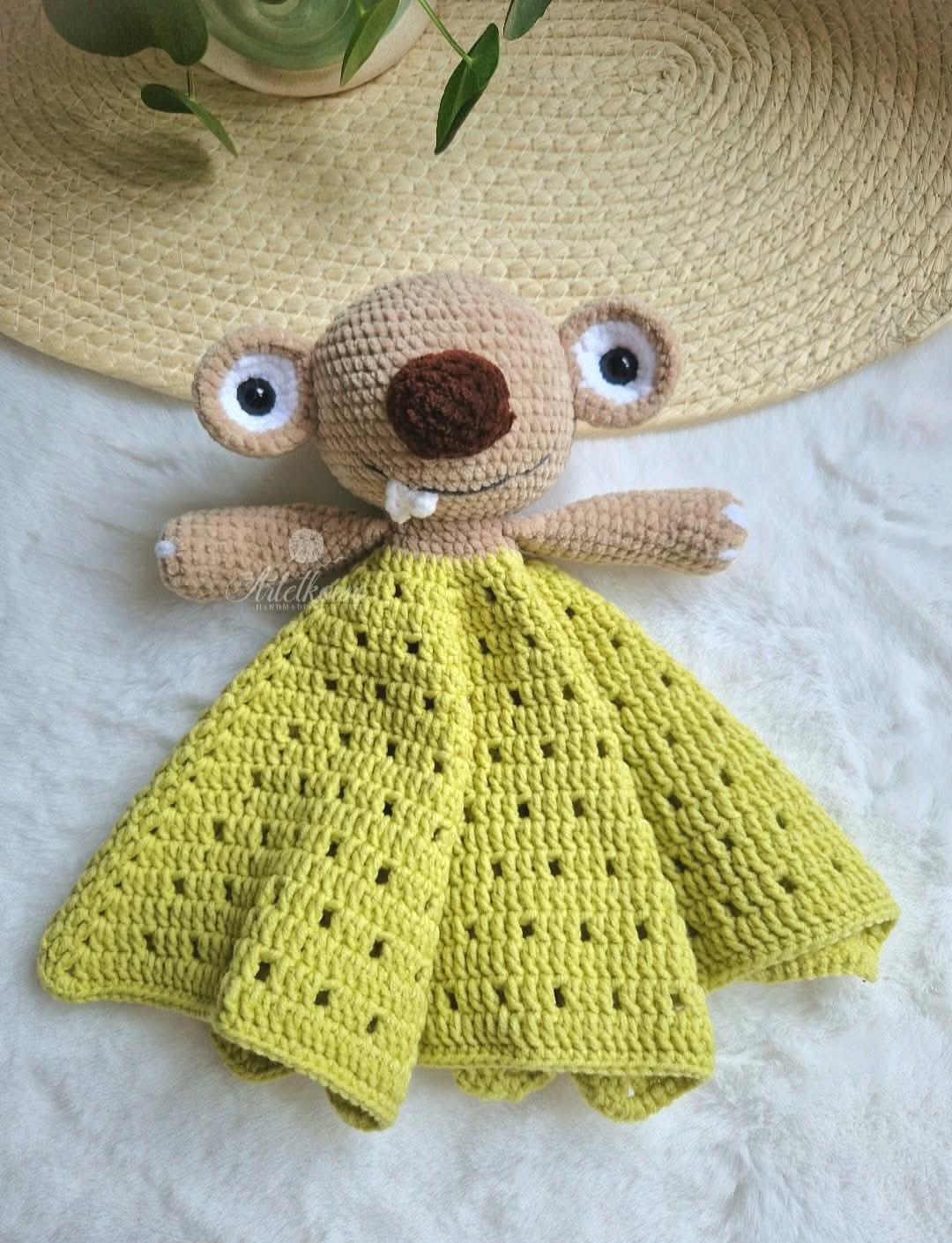 Kocyk Przytulanka - wzór na szydełko